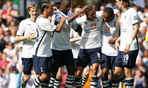  热刺防守崩盘，主场惨败纽卡斯尔遭遇三连败打击  