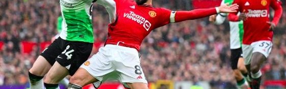  萨拉赫点射命中利物浦战平曼联