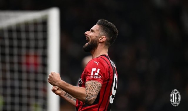  AC米兰客场战平那不勒斯，莱奥助攻吉鲁制胜球