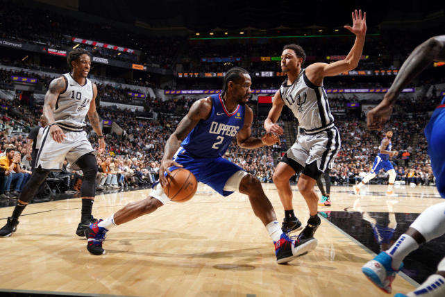  字母哥狂砍四十加十七雄鹿轻取尼克斯巩固排名