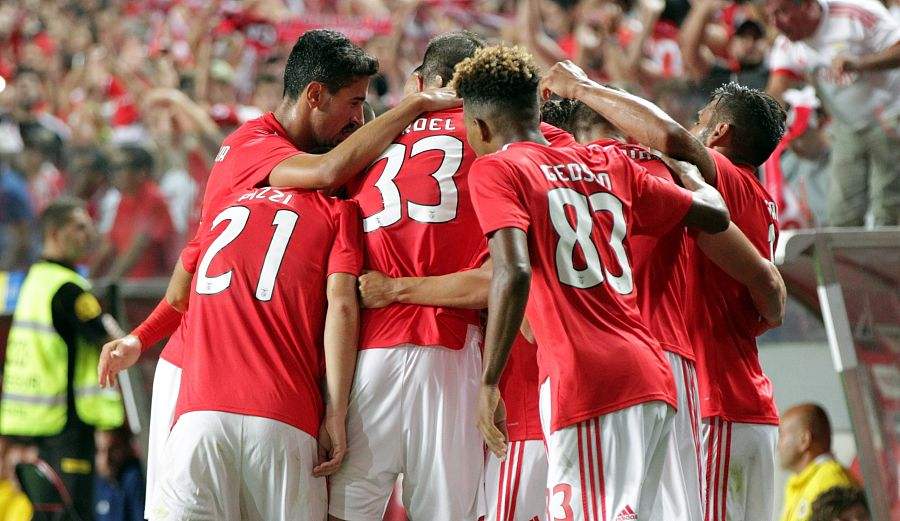  国际米兰轮换阵容仍显实力，轻松击败中下游球队稳居前三